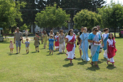 1078668_602375556473382_2044951742_o