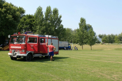 1078876_602377346473203_1955458546_o