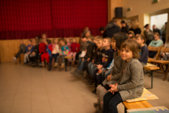 2018.12.14. Gulyás László vándor muzsikus előadása a Népházban a dunafalvi és a szeremlei kicsiknek.